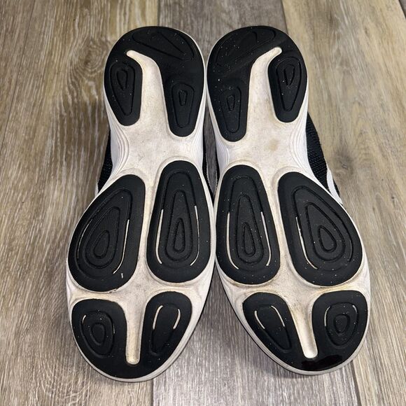 Nike Revolution 4 AA1729-001 Black White Youth US Size 7 Running Sneaker Shoes - Picture 11 of 11